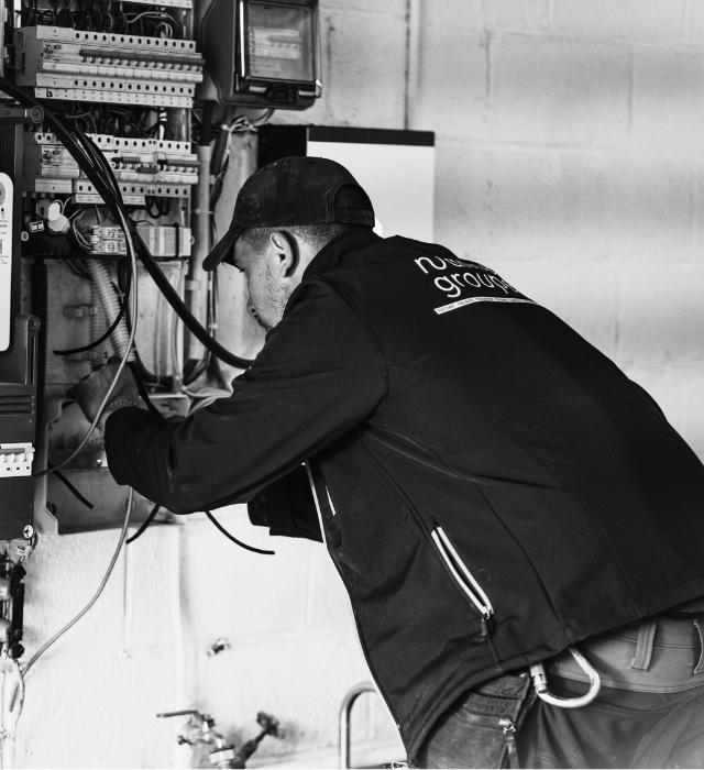 Raccordement électrique par un technicien Nuance